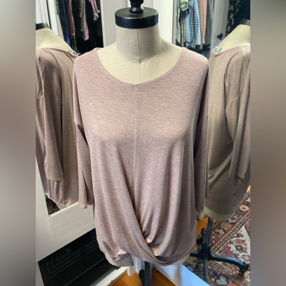 Antibes Blanc Women's Casual 3/4 Sleeve Taupe/Salmon Top w/Twist Front, Size M